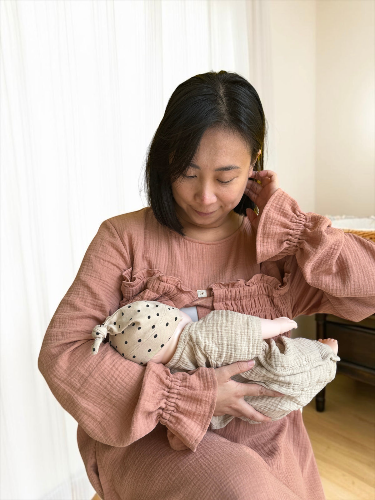 100% Cotton Muslin Long Sleeve Maternity Dress / Made in Hong Kong