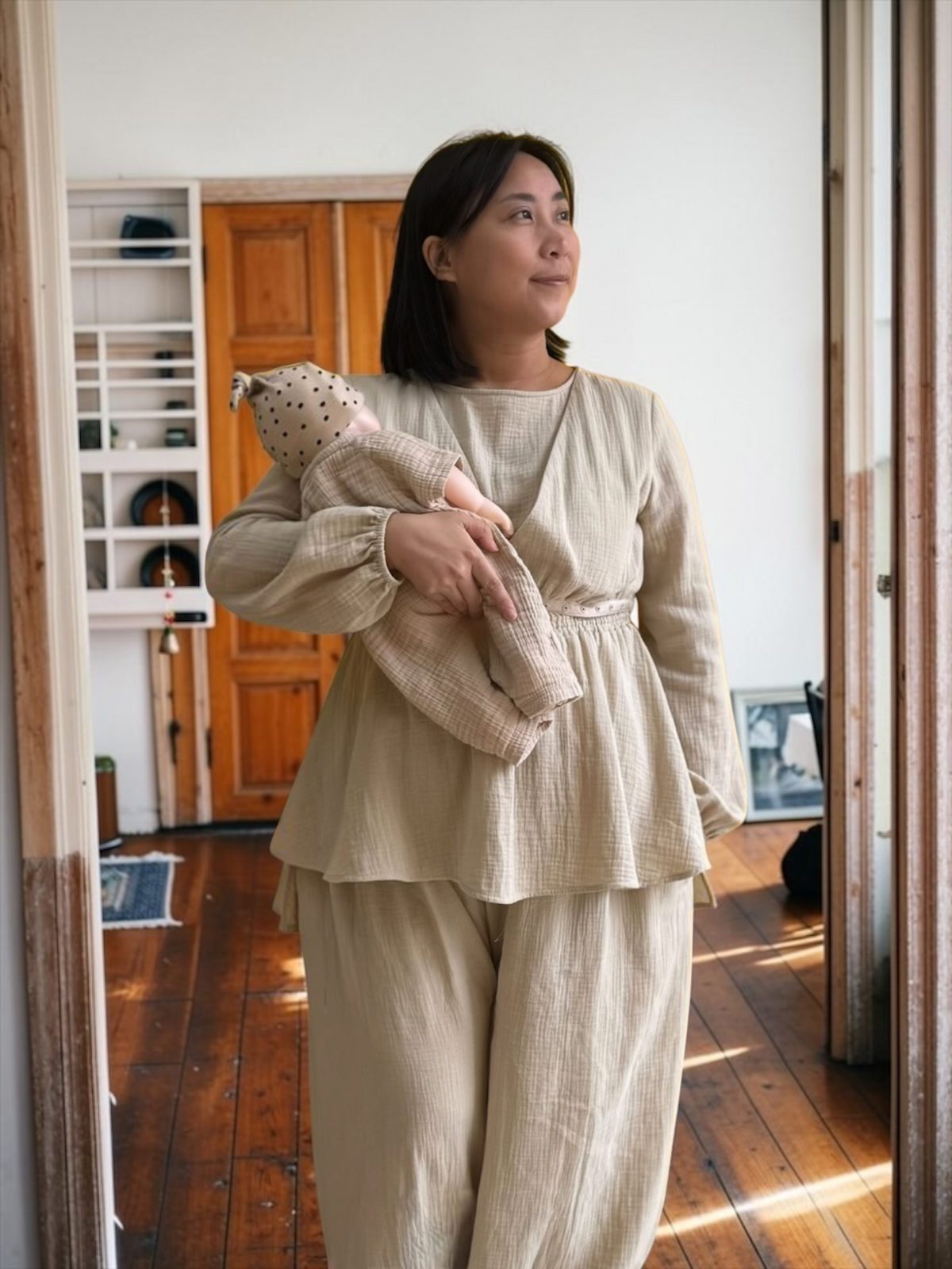 100% Cotton Muslin Long Sleeve Top / Made in Hong Kong